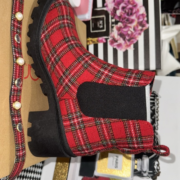 Sugar Red Plaid Stone Pearl Boots - Picture 10 of 10